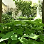 Les De L'abbaye