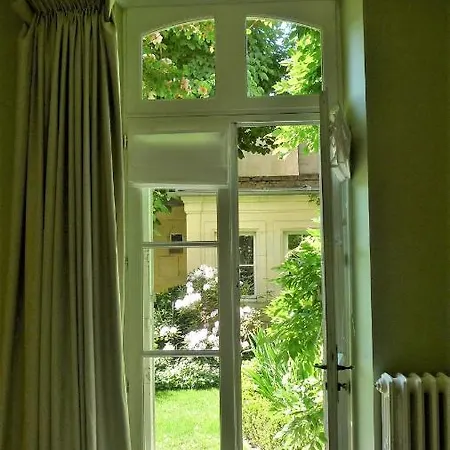 Les De L'abbaye Couette-café 3*