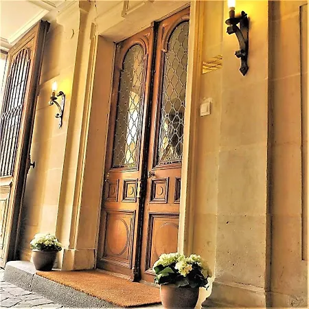 Les De L'abbaye Bed & Breakfast