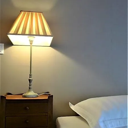 Les De L'abbaye Bed & Breakfast