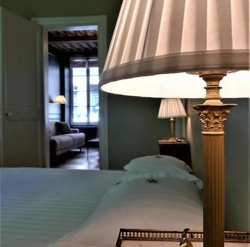 Les De L'abbaye 住宿加早餐酒店