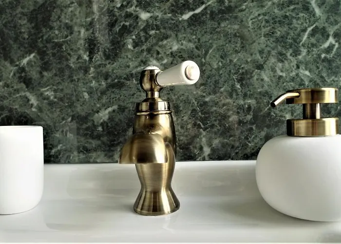 住宿加早餐酒店 Les De L'abbaye 3*